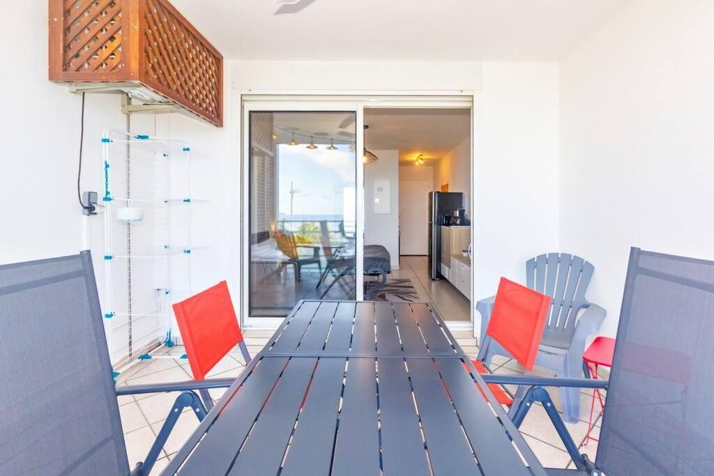 Oceanides - Studio Renove Avec Magnifique Vue Mer - Saint-Gilles-Les-Bains Kültér fotó