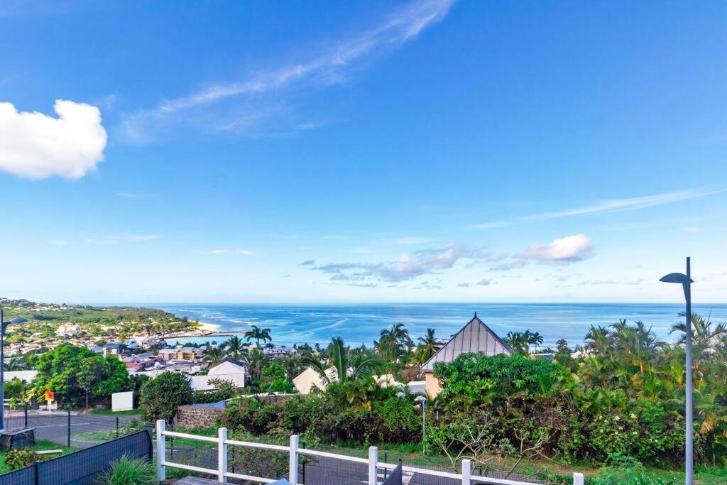 Oceanides - Studio Renove Avec Magnifique Vue Mer - Saint-Gilles-Les-Bains Kültér fotó