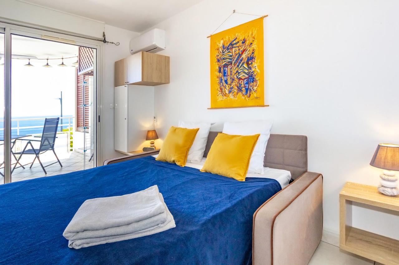 Oceanides - Studio Renove Avec Magnifique Vue Mer - Saint-Gilles-Les-Bains Kültér fotó